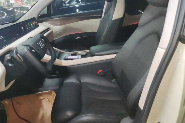 Used IM LS7 2024 90 kWh Max Elite Rear-Drive Version Left Front Seat