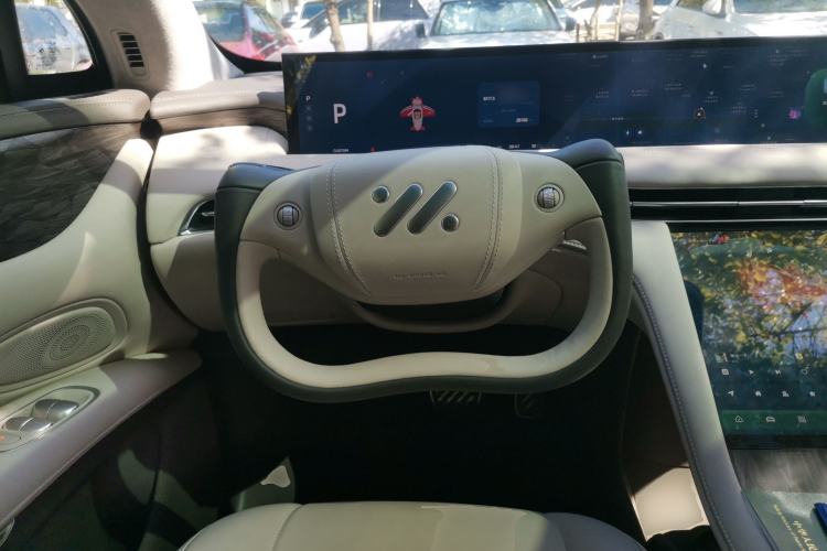 Used IM LS7 2024 100kWh Max Lux Rear-Drive Version Steering Wheel