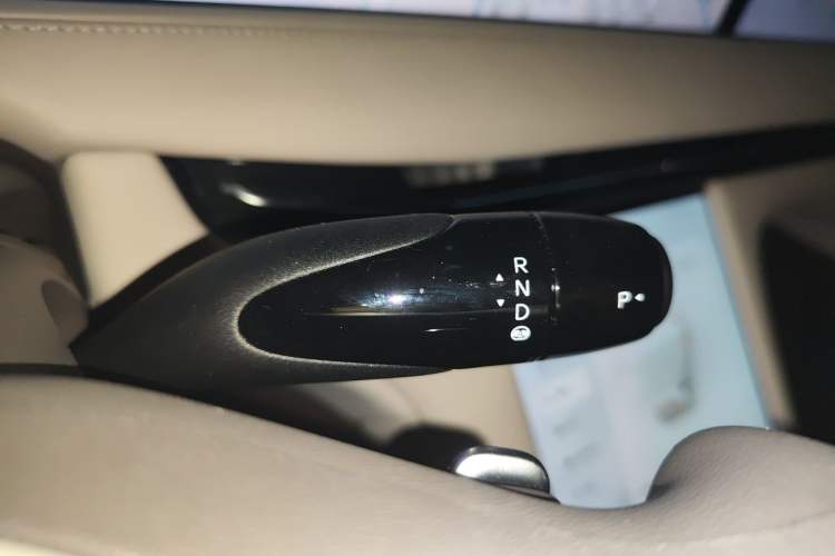 Used IM LS7 2024 90 kWh Max Elite Rear-Drive Version Gear Lever