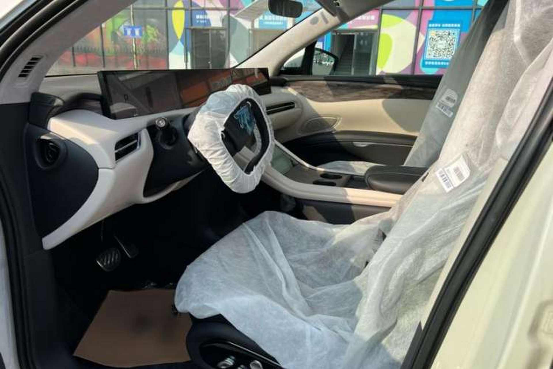 Used IM LS7 2024 90 kWh Max Elite Rear-Drive Version Interior 4