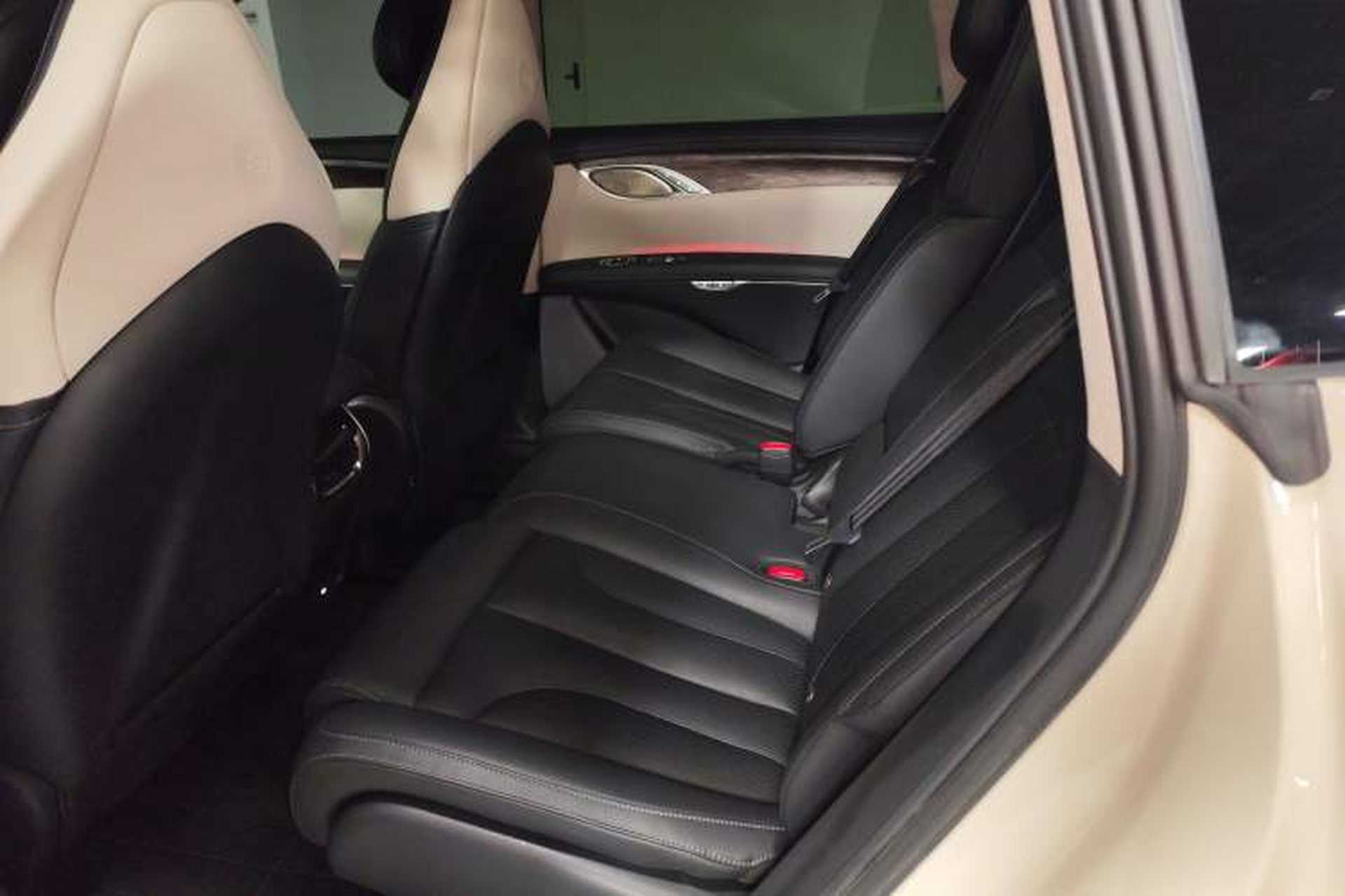 Used IM LS7 2024 90 kWh Max Elite Rear-Drive Version Left Rear Seat