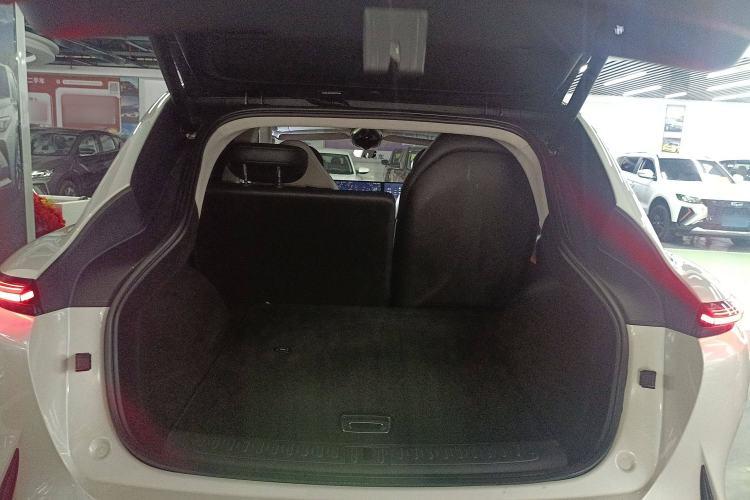 Used IM LS7 2024 90 kWh Max Elite Rear-Drive Version Trunk