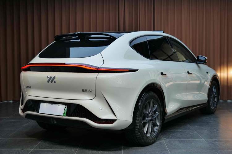 Used IM LS7 2024 90 kWh Max Elite Rear-Drive Version Exterior 5