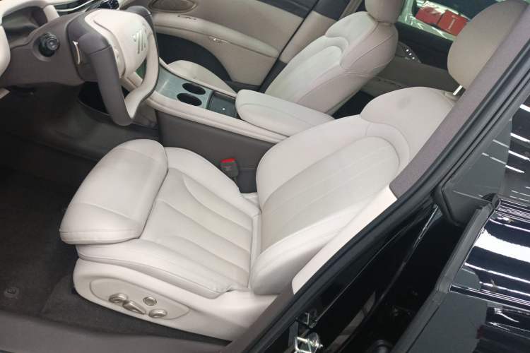 Used IM LS7 2025 New Edition Ultra Left Front Seat