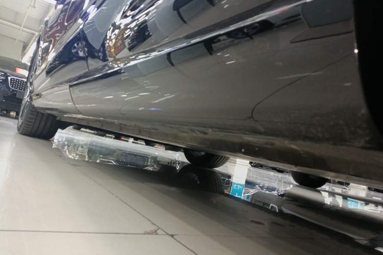Used IM LS7 2025 New Edition Ultra Left Side Sill