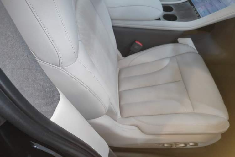 Used IM LS7 2025 New Edition Ultra Right Front Seat