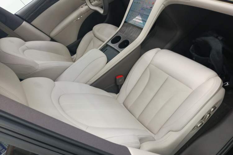 Used IM LS7 2025 New Edition Ultra Right Front Seat