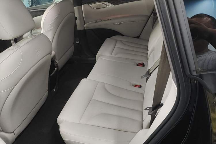 Used IM LS7 2025 New Edition Ultra Left Rear Seat