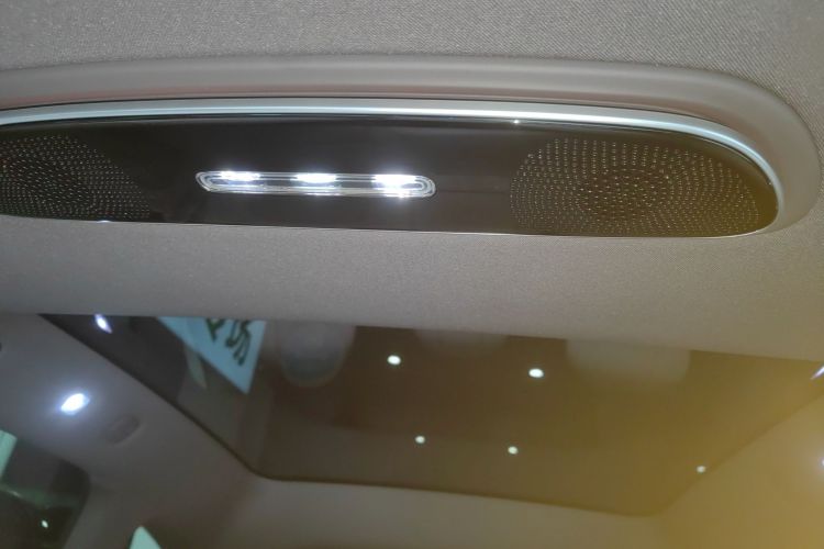 Used IM LS7 2025 New Edition Ultra Headliner