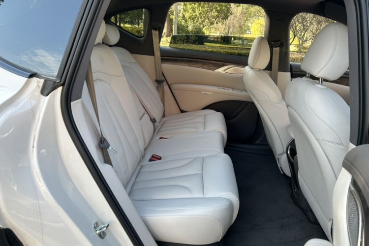 Used IM LS7 2025 New Edition Ultra Interior 12