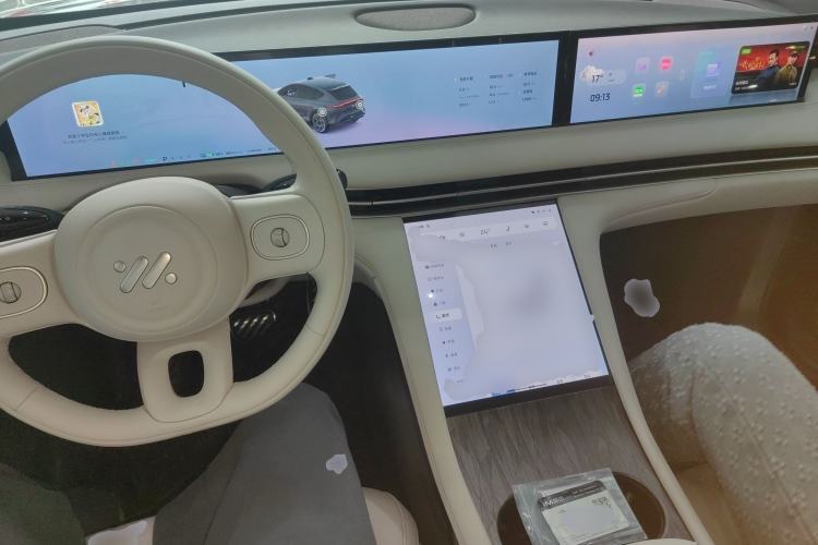 Used IM LS7 2025 New Edition Ultra Interior 2