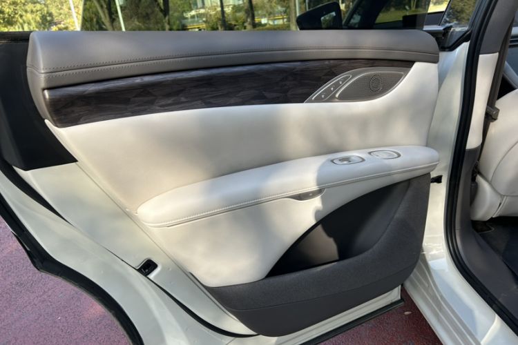 Used IM LS7 2025 New Edition Ultra Interior 8