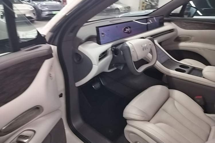 Used IM LS7 2025 New Edition Ultra Driver Seat