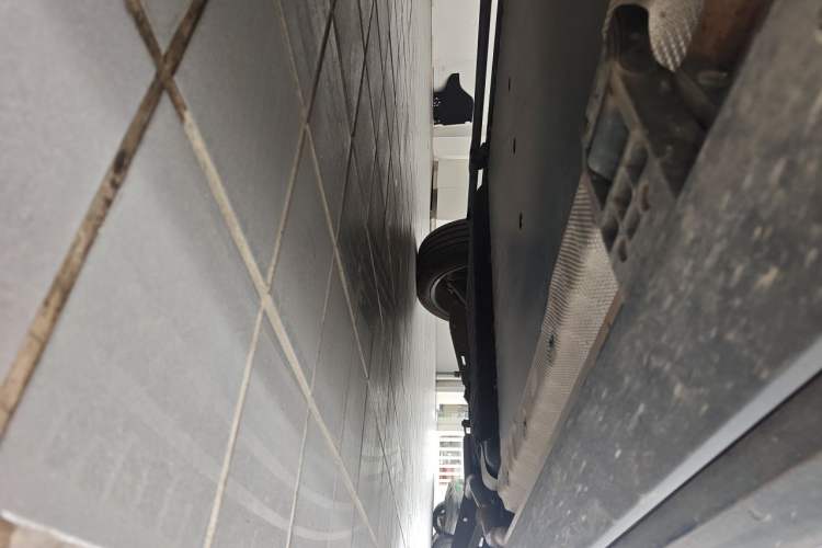 Used IM LS9 2026 Model 52 Ultra Chassis Front Left