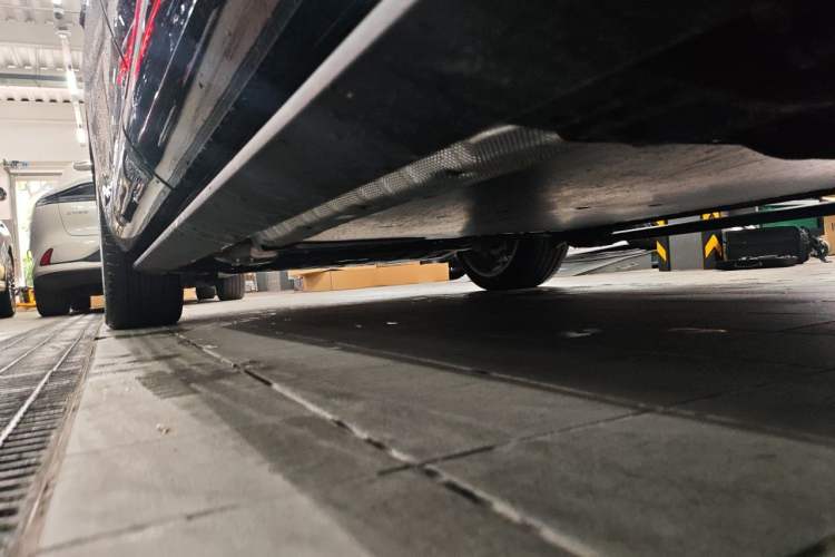 Used IM LS9 2026 Model 52 Ultra Chassis Rear Left