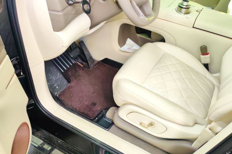 Used IM LS9 2026 Model 66 Ultra Driver Seat
