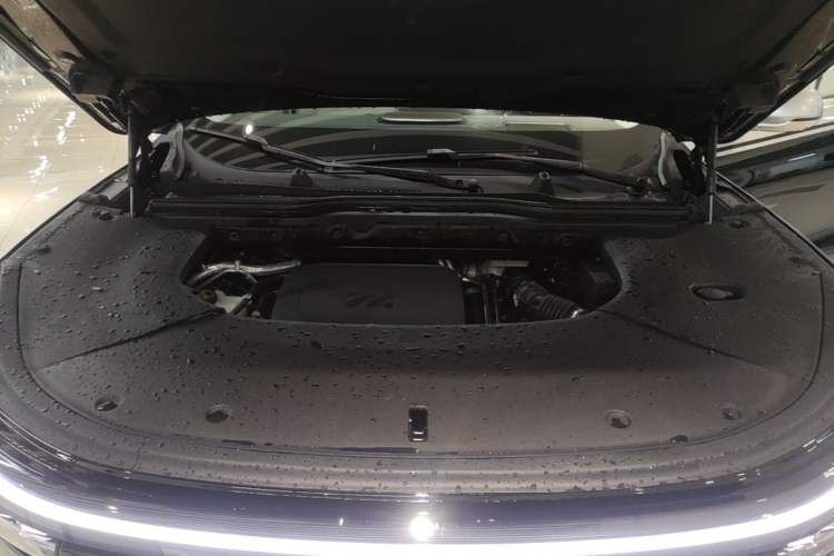Used IM LS9 2026 Model 52 Ultra Engine Bay