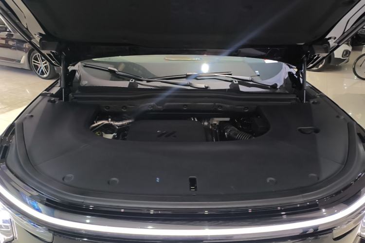 Used IM LS9 2026 Model 52 Ultra Engine Bay