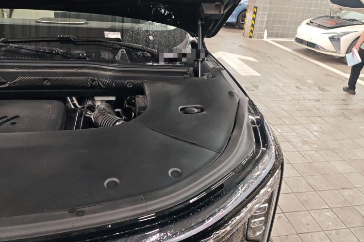 Used IM LS9 2026 Model 52 Ultra Engine Bay Left