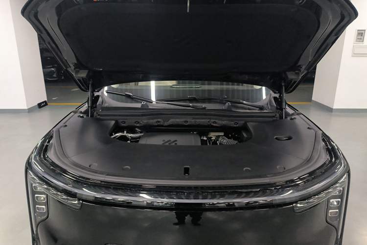 Used IM LS9 2026 Model 66 Ultra Engine Bay