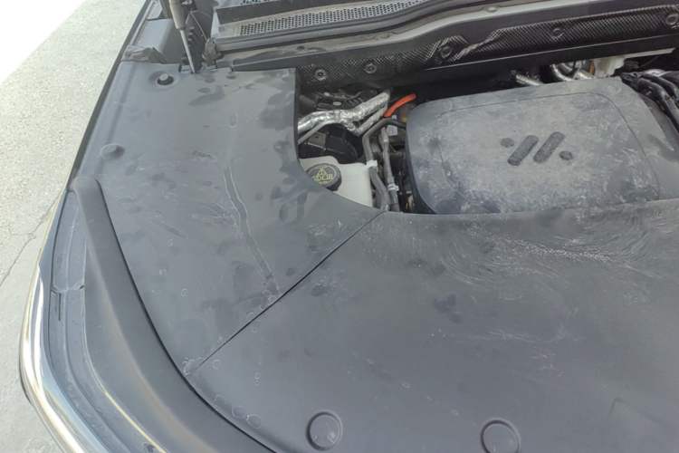 Used IM LS9 2026 Model 52 Ultra Engine Bay Right
