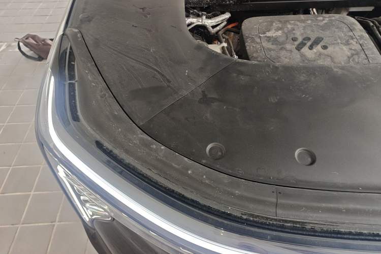 Used IM LS9 2026 Model 52 Ultra Engine Bay Right