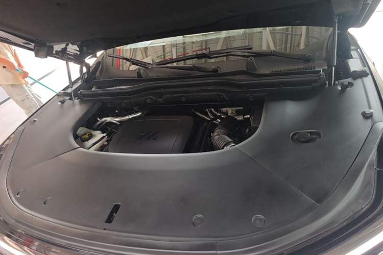 Used IM LS9 2026 Model 52 Ultra Engine Bay