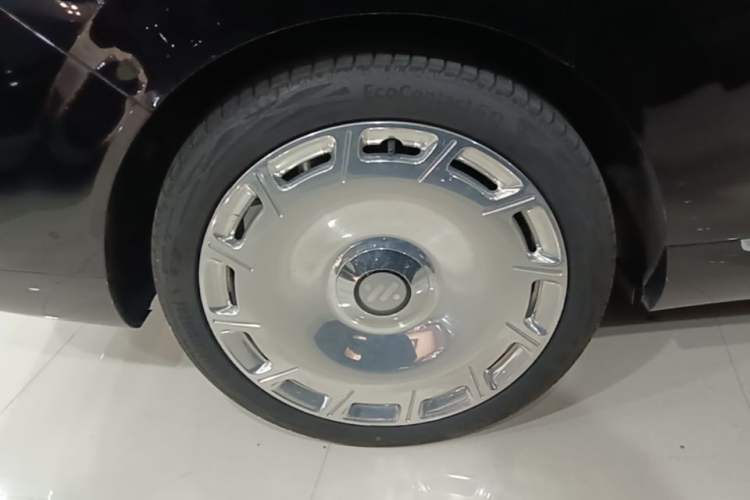 Used IM LS9 2026 Model 52 Ultra Exterior 5