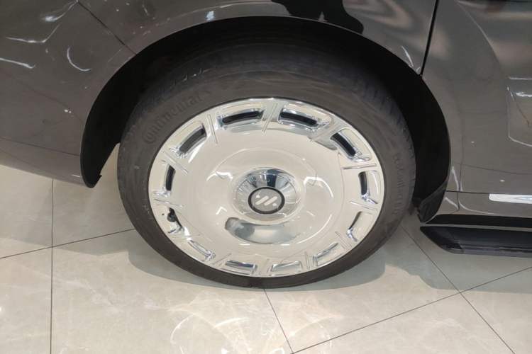 Used IM LS9 2026 Model 52 Ultra Exterior 5