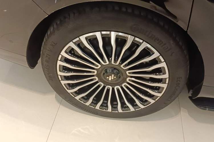 Used IM LS9 2026 Model 52 Ultra Exterior 5