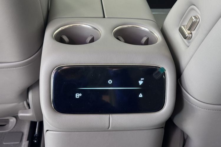Used IM LS9 2026 Model 66 Ultra Interior 14