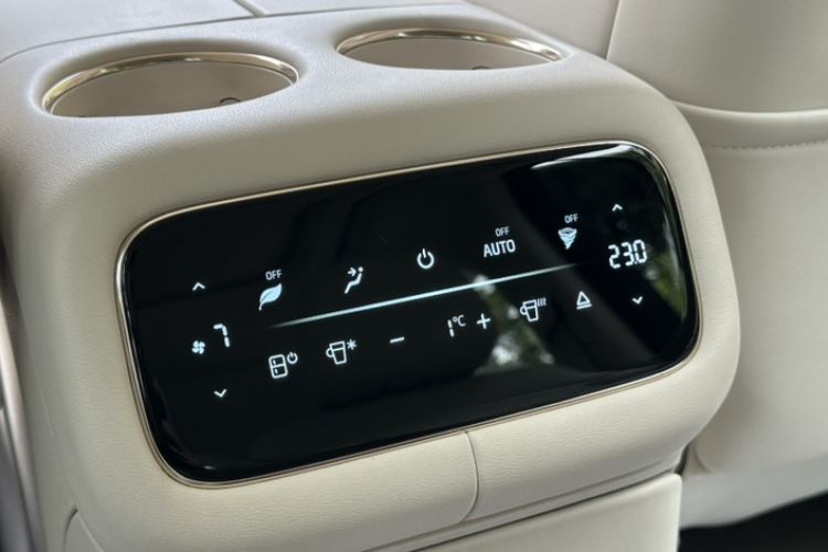 Used IM LS9 2026 Model 66 Ultra Interior 6