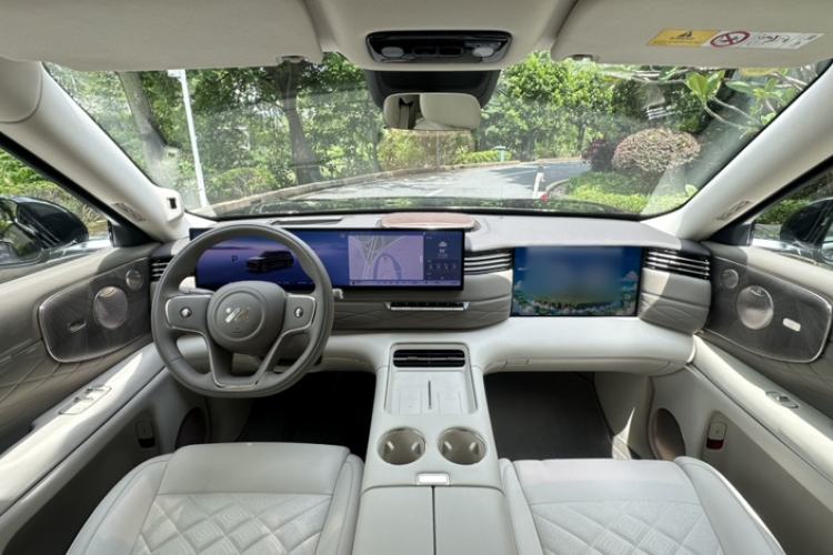 Used IM LS9 2026 Model 66 Ultra Interior 9