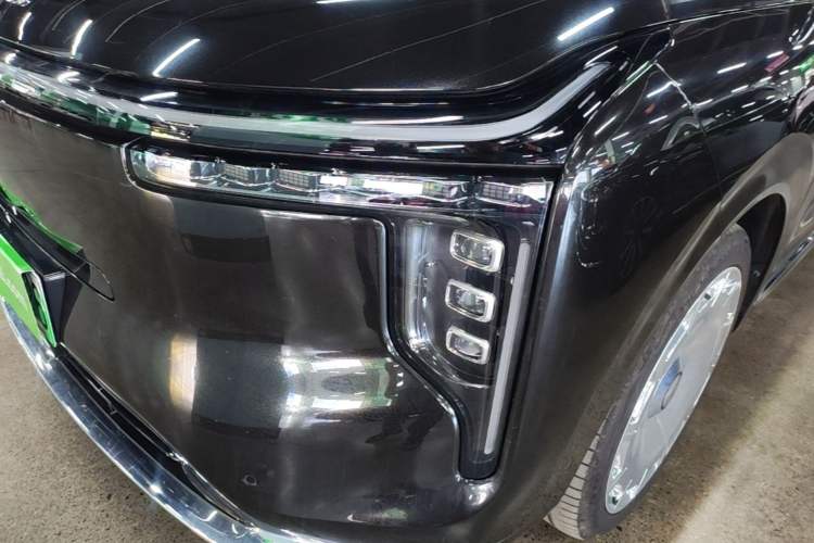 Used IM LS9 2026 Model 52 Ultra Left Front Headlight