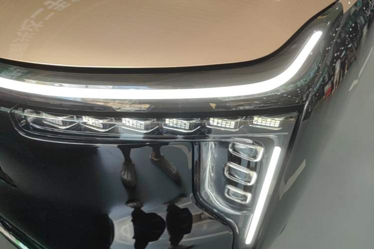 Used IM LS9 2026 Model 52 Ultra Left Front Headlight