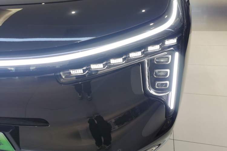 Used IM LS9 2026 Model 66 Ultra Left Front Headlight