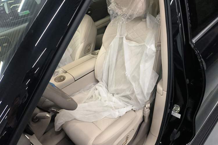 Used IM LS9 2026 Model 66 Ultra Left Front Seat