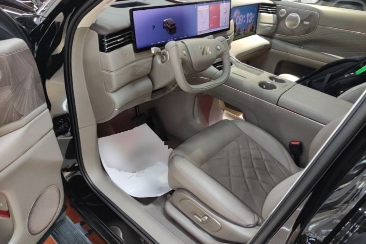 Used IM LS9 2026 Model 52 Ultra Left Front Seat