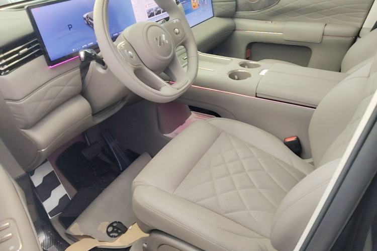 Used IM LS9 2026 Model 66 Ultra Left Front Seat