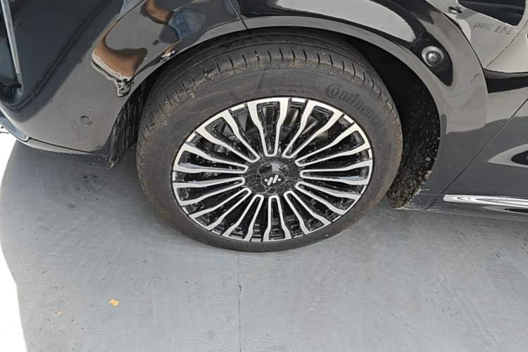Used IM LS9 2026 Model 52 Ultra Left Front Wheel Hub