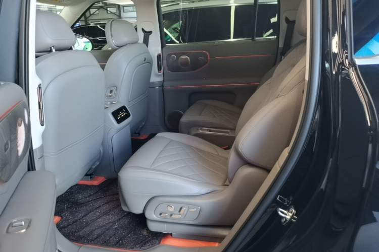 Used IM LS9 2026 Model 66 Ultra Left Rear Seat