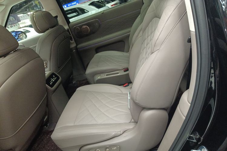 Used IM LS9 2026 Model 66 Ultra Left Rear Seat