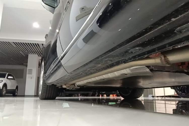 Used IM LS9 2026 Model 52 Ultra Left Side Sill