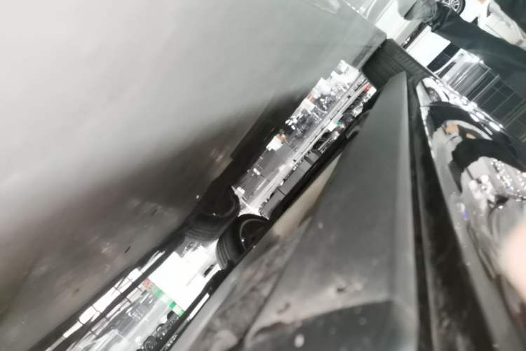 Used IM LS9 2026 Model 52 Ultra Left Side Sill