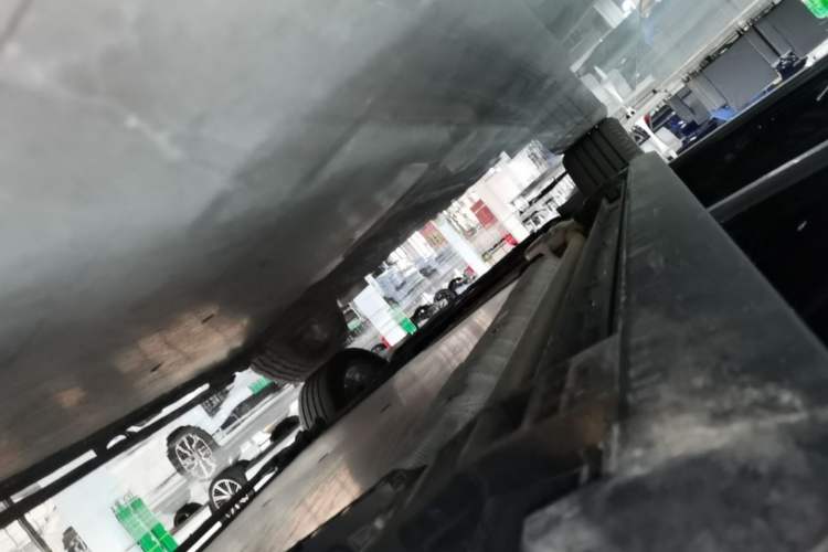 Used IM LS9 2026 Model 52 Ultra Left Side Sill