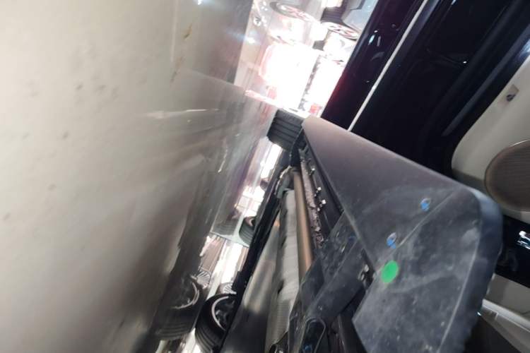 Used IM LS9 2026 Model 52 Ultra Left Side Sill