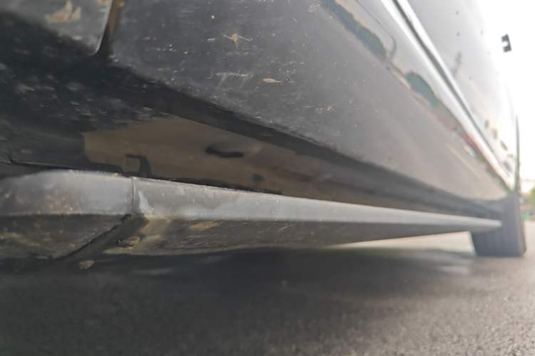 Used IM LS9 2026 Model 52 Ultra Left Side Sill