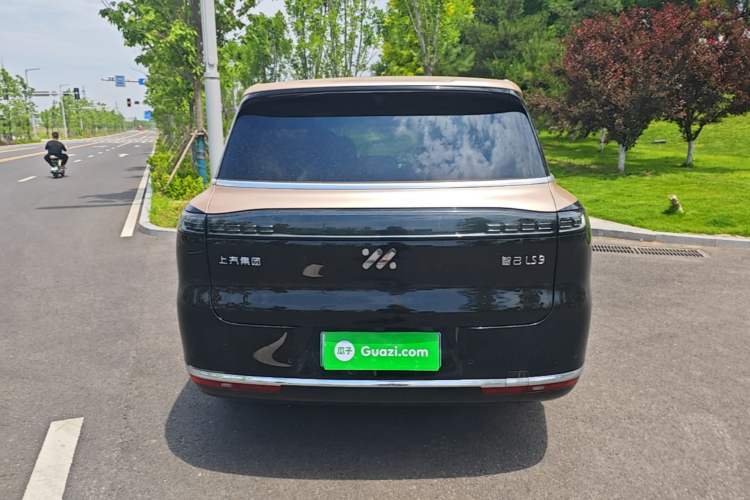 Used IM LS9 2026 Model 52 Ultra Rear