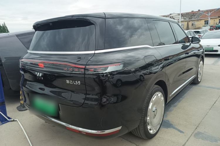 Used IM LS9 2026 Model 66 Ultra Rear Right 45 Deg
