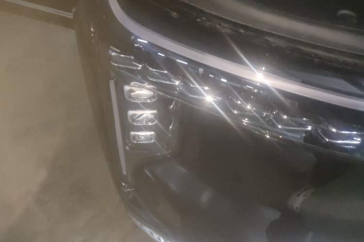 Used IM LS9 2026 Model 66 Ultra Right Front Headlight